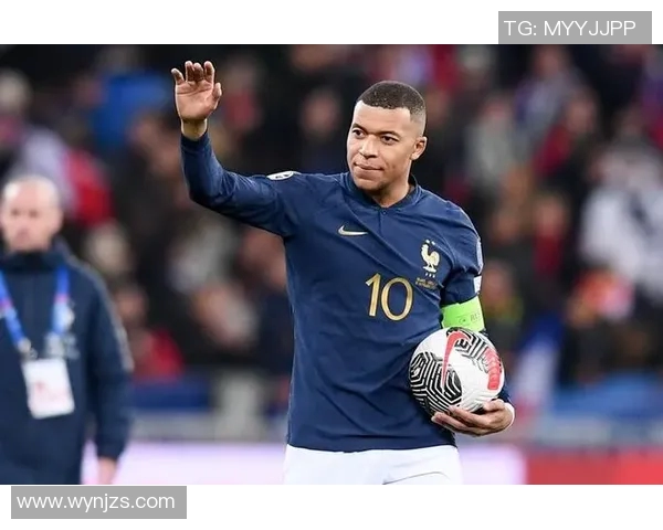 法国足球球星风采：从齐达内到姆巴佩的传奇与荣耀